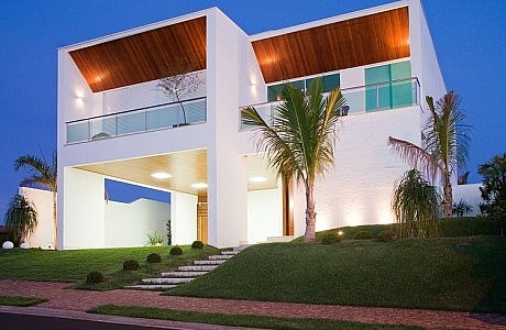 JQ House by Aguirre Arquitetura