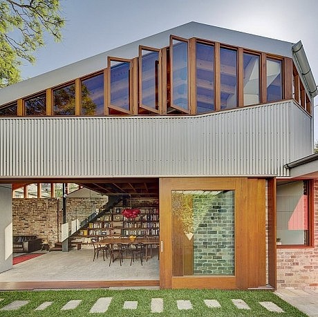 Cowshed Residence by Carterwilliamson Architects