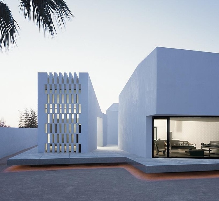 House for a Photographer II by OAB Carlos Ferrater