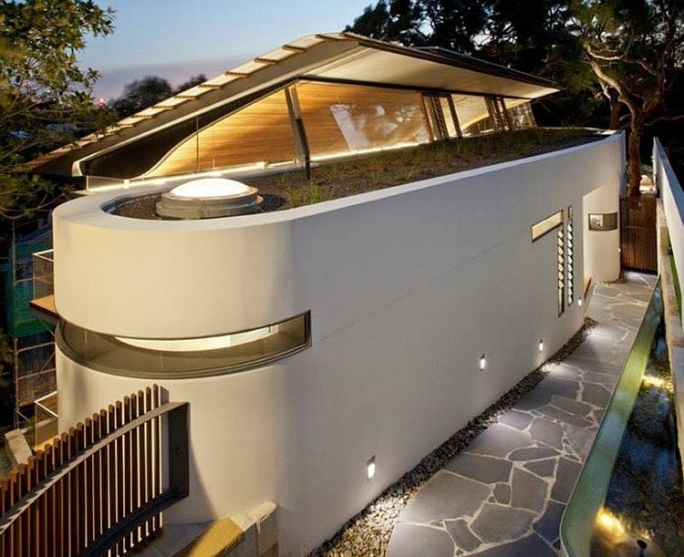 Angophora House by Richard Cole Architecture