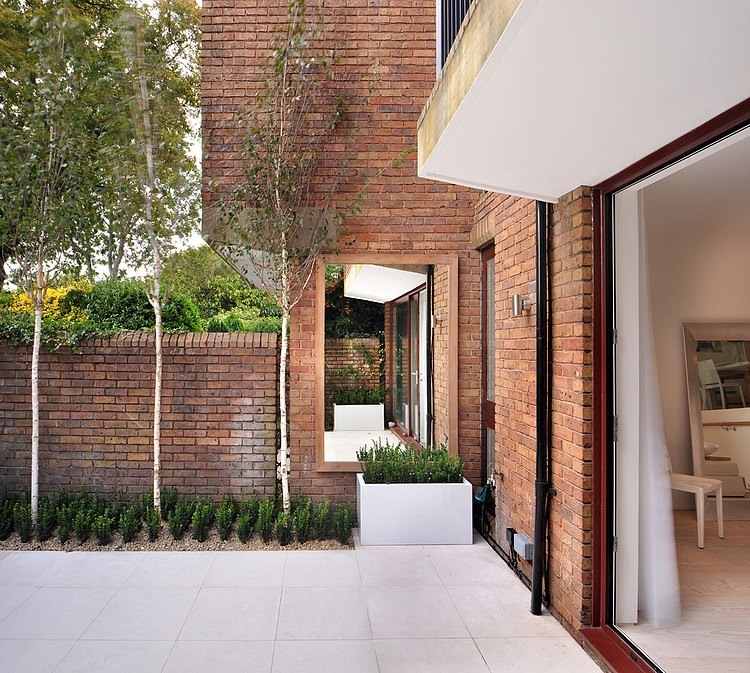 Highgate Residence by TG Studio