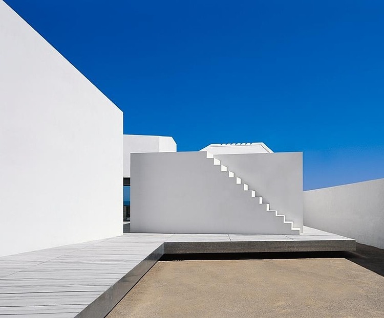 House for a Photographer II by OAB Carlos Ferrater