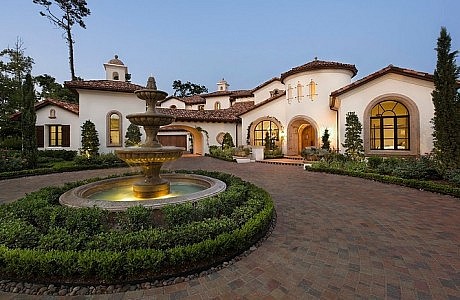 Lake Conroe Residence by Jauregui Architecture Interiors