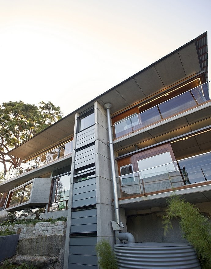 Angophora House by Richard Cole Architecture