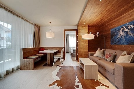 Ariston Dolomiti Residence by Bergundtal