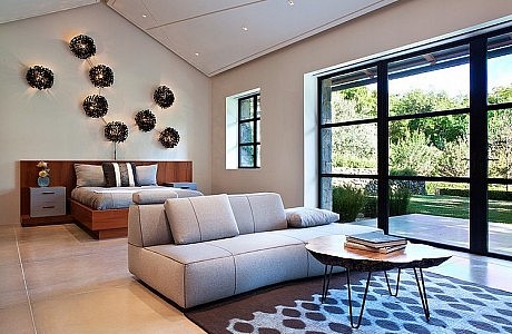 Fieldstone Guest Cottage by De Meza + Architecture