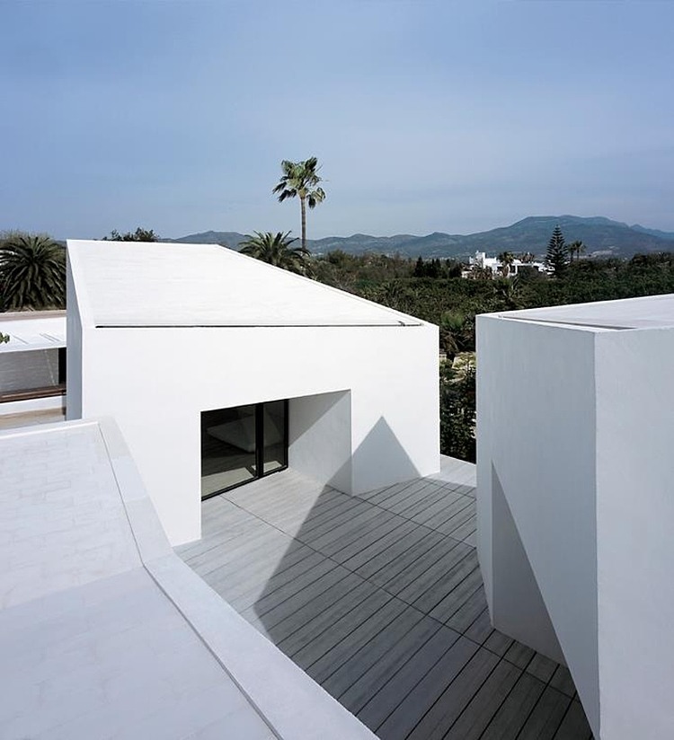 House for a Photographer II by OAB Carlos Ferrater