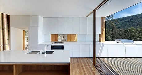 St Alban’s House by Rory Brooks Architects