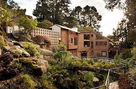 Canyon House by Gustave Carlson Design