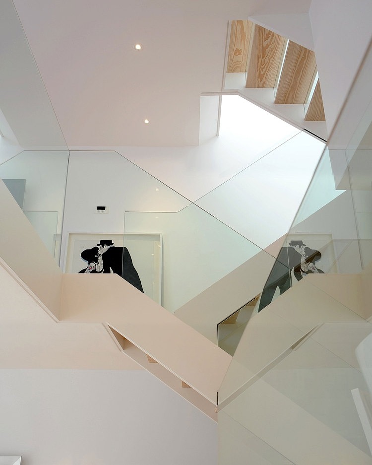 Highgate Residence by TG Studio