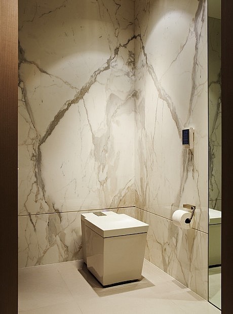 Miami Beach Residence by Allen Saunders