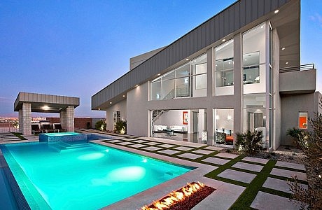 Amazing Residence by Simply Modern