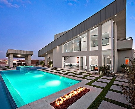 Amazing Residence by Simply Modern