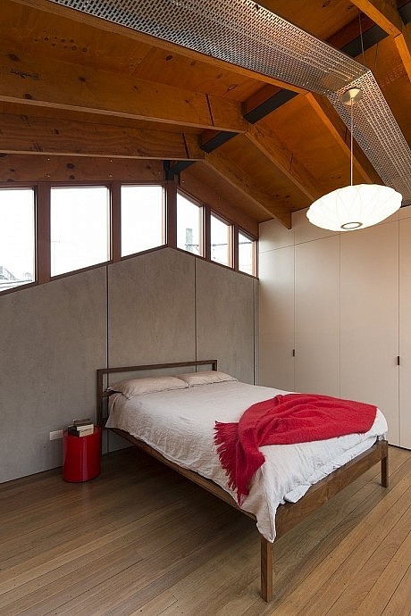 Cowshed Residence by Carterwilliamson Architects