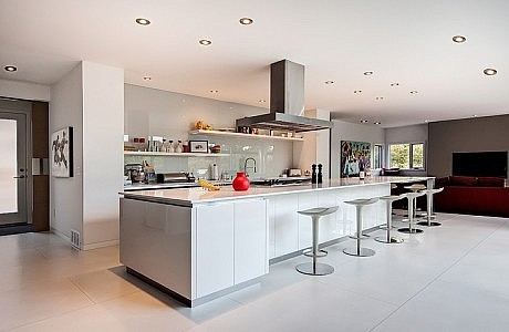 Modern Home by Rusch Projects