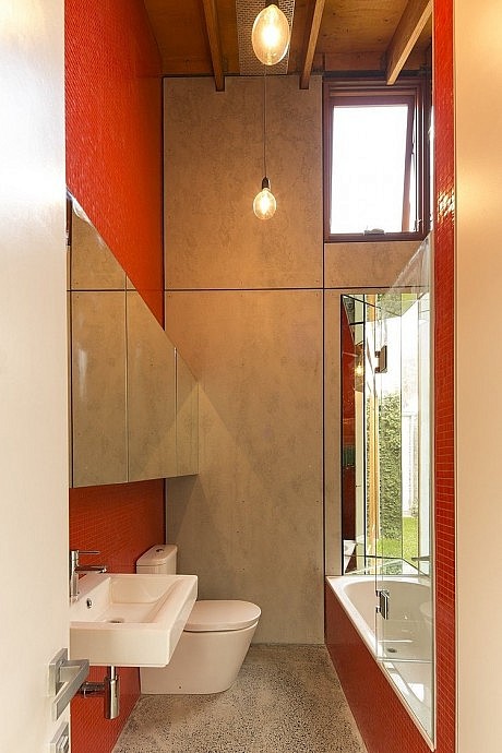 Cowshed Residence by Carterwilliamson Architects