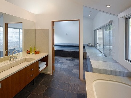 Ross Residence by Griffin Enright Architects