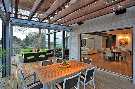 Bay House by Gardner Mohr Architects