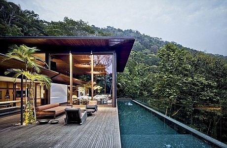 AMB House by Jacobsen Arquitetura