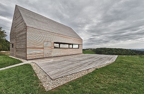 Summer House by Judith Benzer Architektur