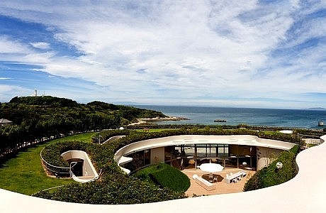 Villa Ronde by Ciel Rouge Creation