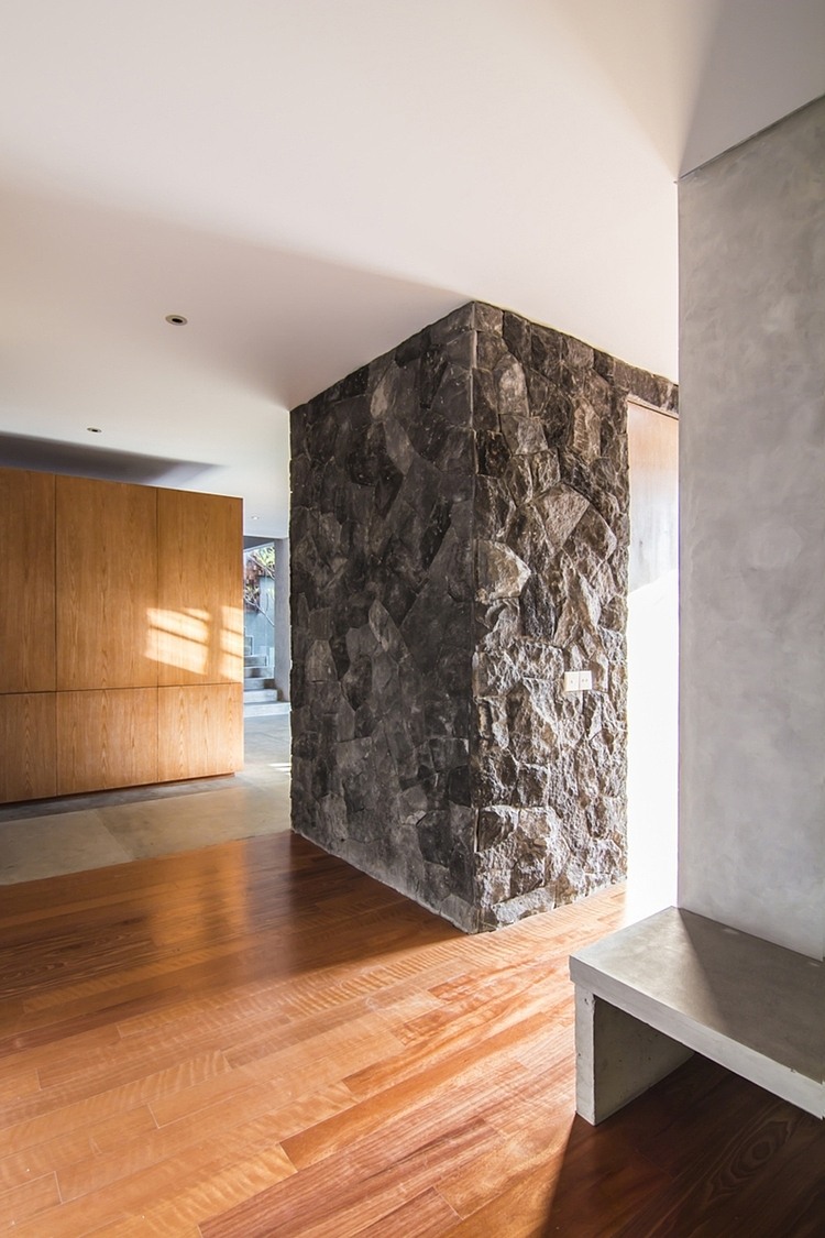 Lumber Shaped-Box House by Atelier Riri