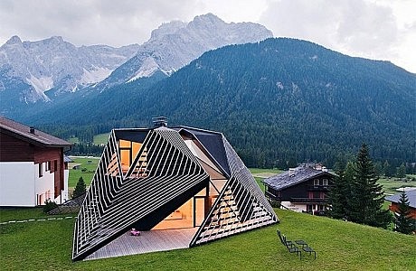 Paramount – Alma Residence by Plasma Studio