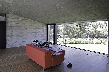 Pocafarina Residence by Hidalgo Hartman