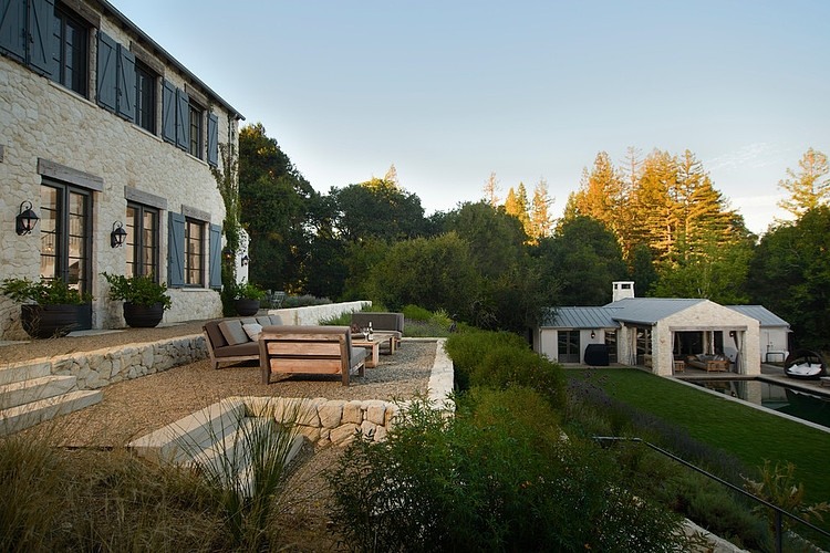 Woodside Estate by FGY Architects