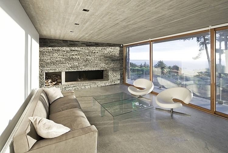 Casa Aguas Claras by Ramon Coz + Benjamin Ortiz