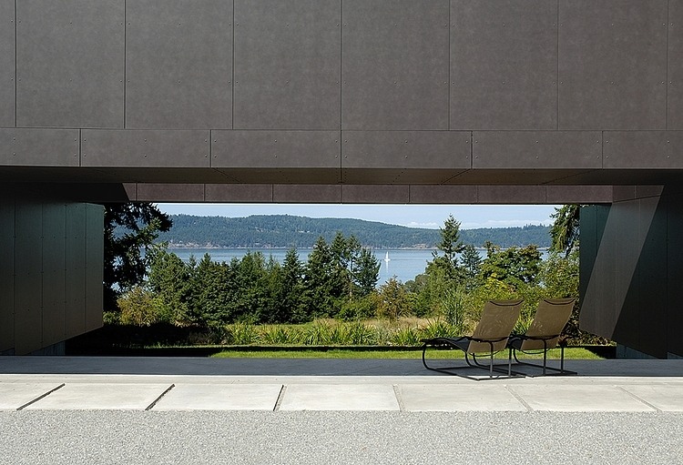 Linear House by Patkau Architects