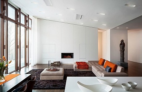 A House in the Woods by William Reue Architecture