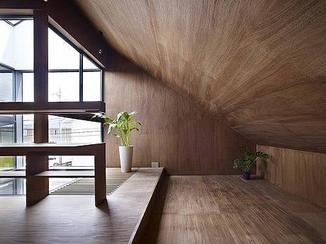 Ogaki House by Katsutoshi Sasaki + Associates