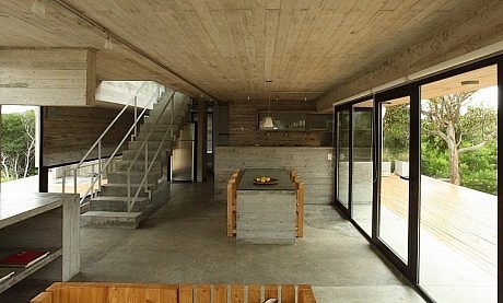 Casa en La Playa by BAK Arquitectos