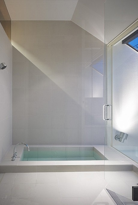 Ogaki House by Katsutoshi Sasaki + Associates