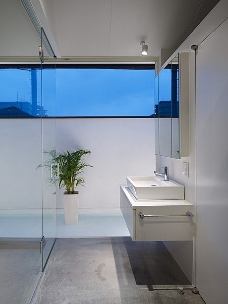 Ogaki House by Katsutoshi Sasaki + Associates