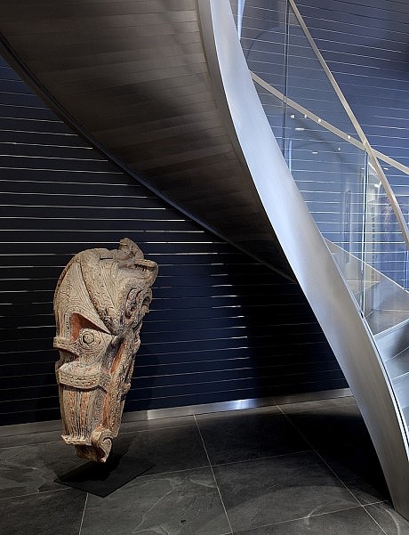 UN Plaza Apartment by ORA Studio