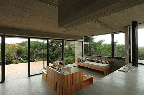 Casa en La Playa by BAK Arquitectos