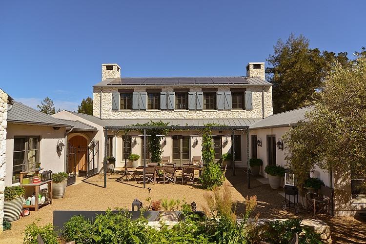 Woodside Estate by FGY Architects