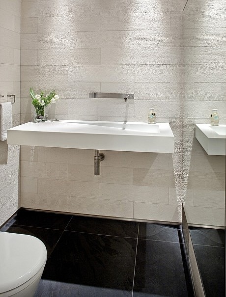 UN Plaza Apartment by ORA Studio