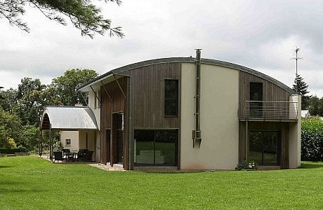 A Bioclimatic House by a.typique Patrice Bideau – Pluvigner