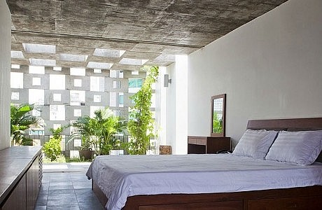 Binh Thanh House by Vo Trong Nghia and Sanuki + Nishizawa
