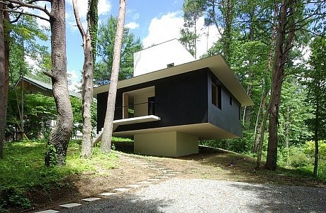 House in Fujizakura by Case Design Studio