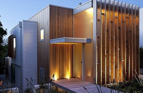 Brown Vujcich House by Bossley Architects