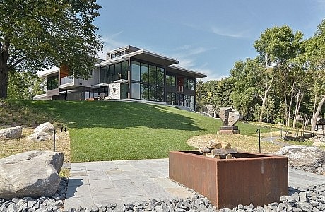 Edgewater Residence by Rosenow | Peterson Design