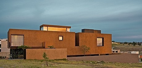 EPR House by Luis Aldrete