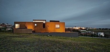 EPR House by Luis Aldrete