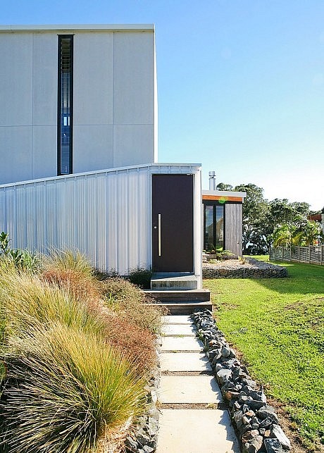 Coopers Beach House by Dorrington Architects & Associates
