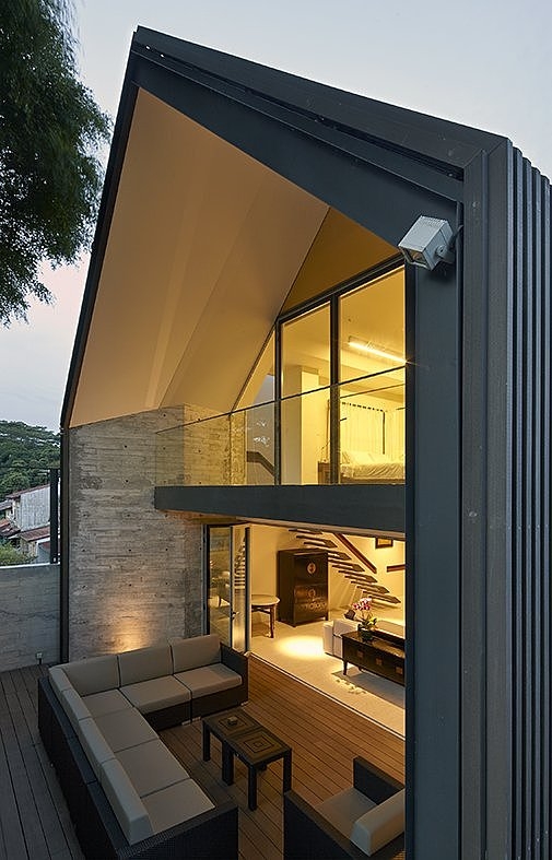 Y-House by ONG&ONG