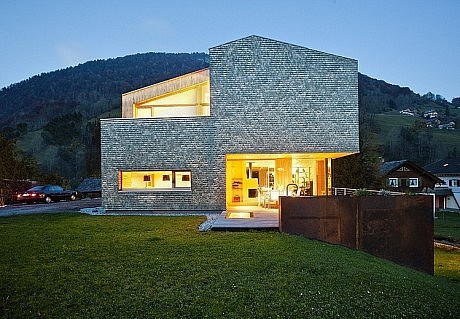 House Haller by Jurgen Haller